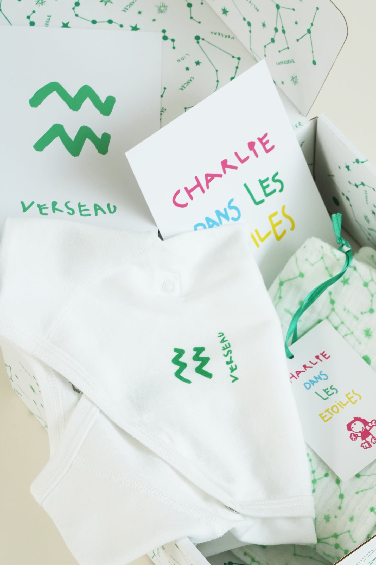Box Naissance Bébé Verseau - Cadeau personnalisé en coton bio